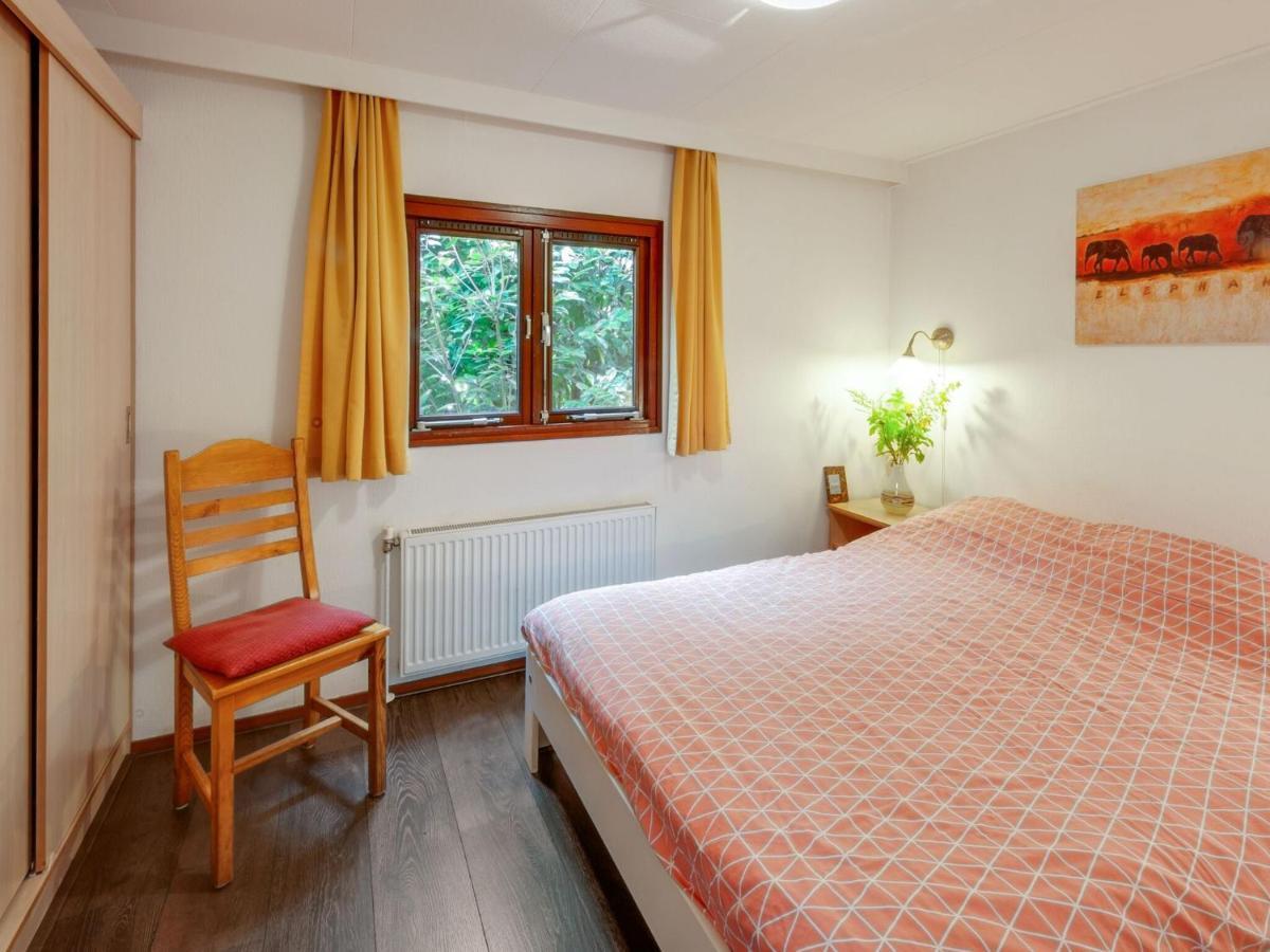 Tasteful Chalet Near Ommen For Family Stegeren エクステリア 写真