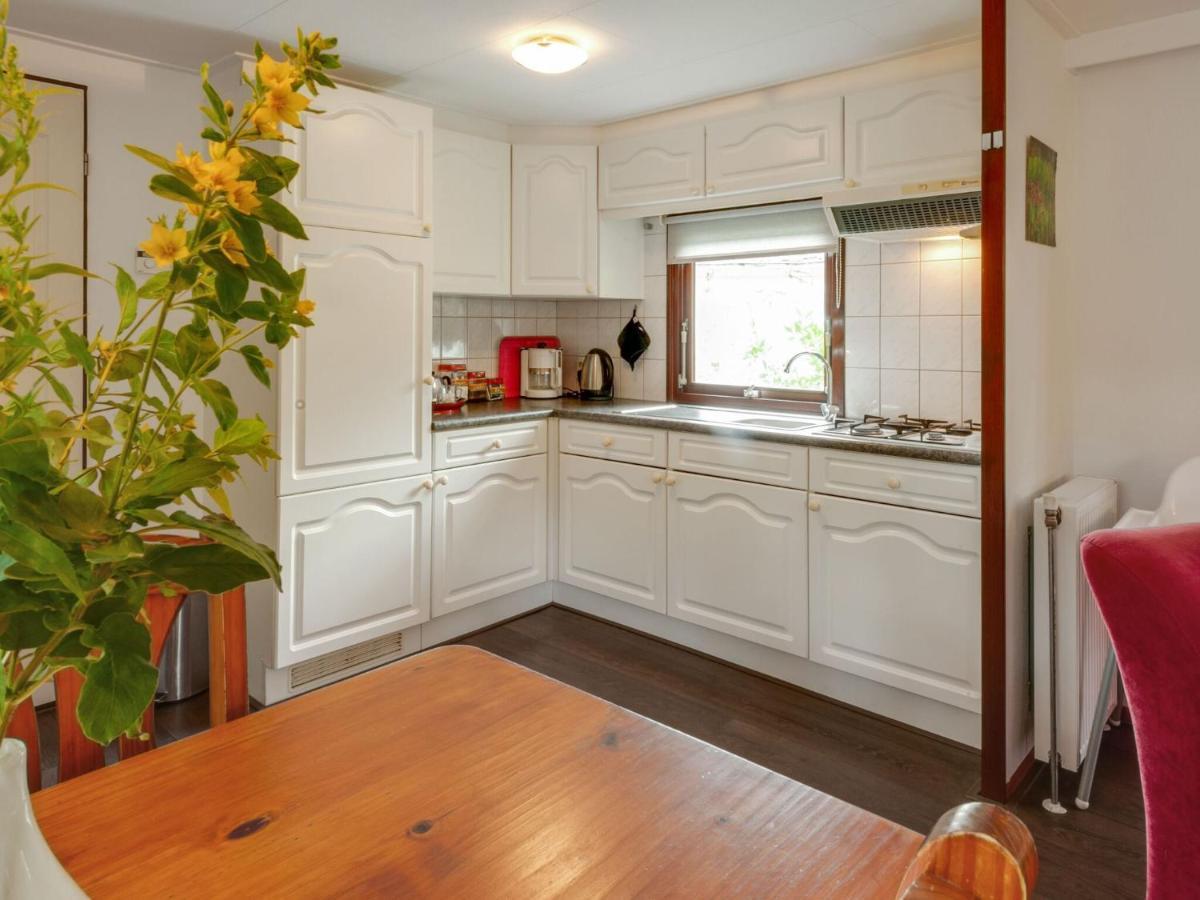 Tasteful Chalet Near Ommen For Family Stegeren エクステリア 写真